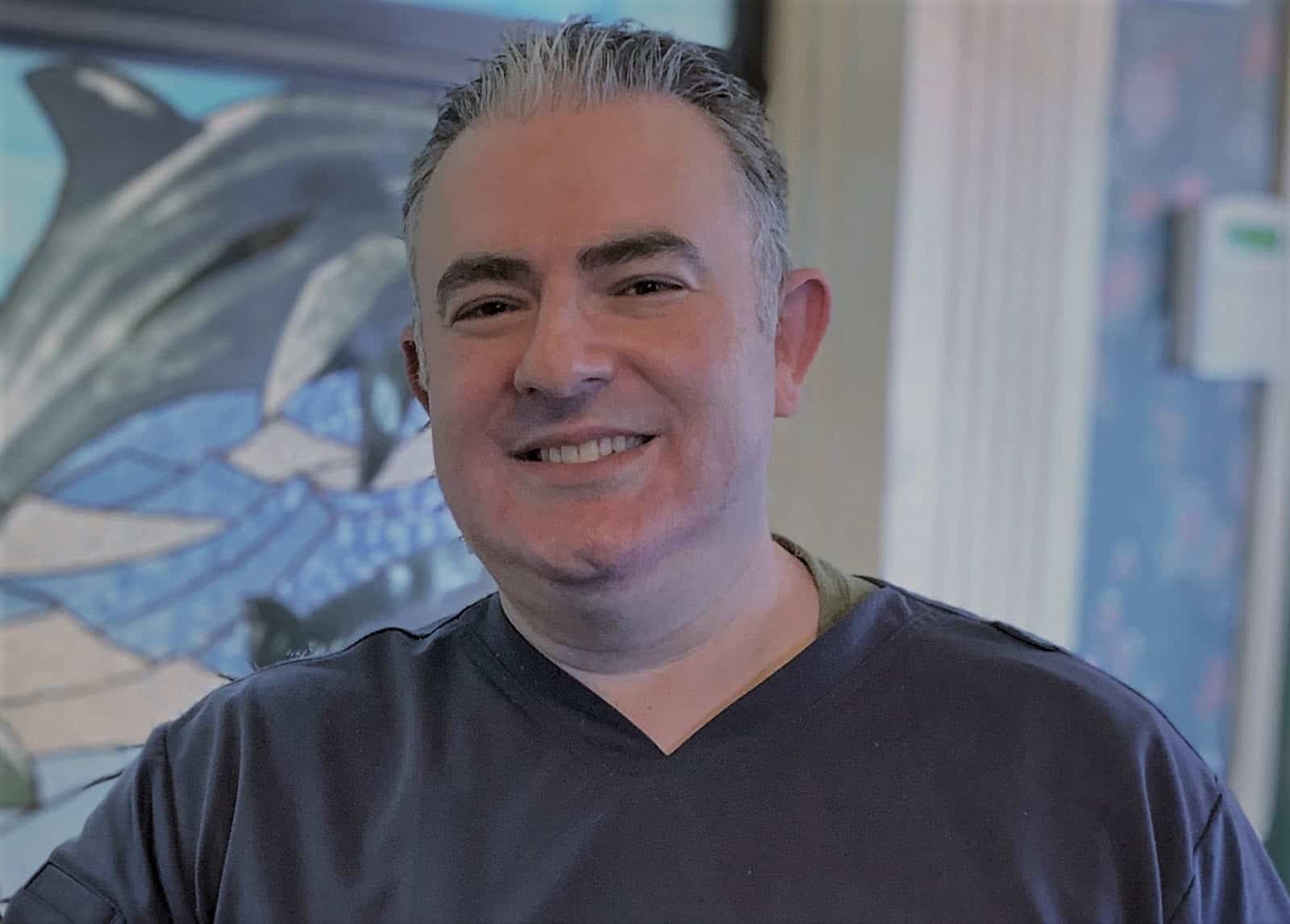 Dr Gary Landa