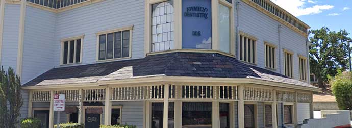 Newhall Oral Surgery Group in Burbank, CA 91505 Examination Room